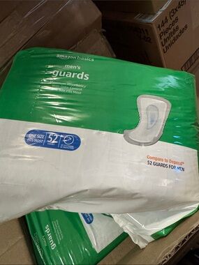 Amazon Basics Men's Guards Pack of 52 count